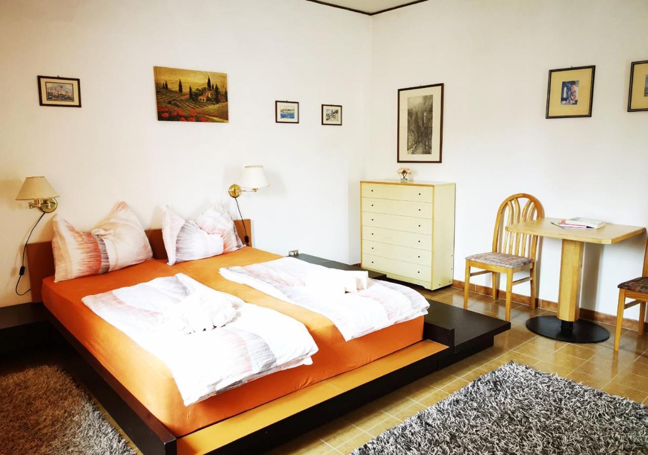 Vila Casa Rustica Con Giardino Caprino Veronese Exteriér fotografie