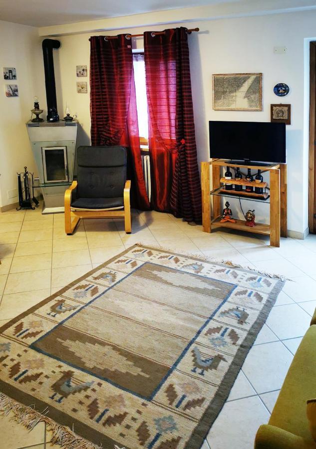 Vila Casa Rustica Con Giardino Caprino Veronese Exteriér fotografie